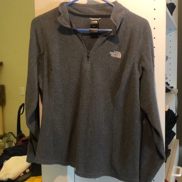 North face quarter zip - Picture 1 of 3